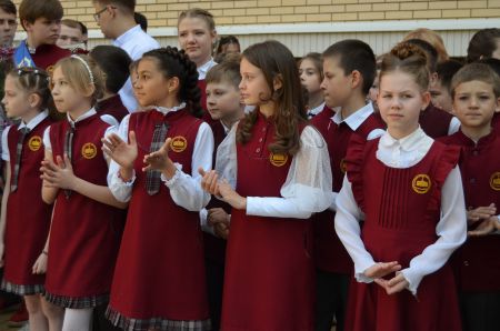 Последний звонок Тамбовская православная гимназия имени святителя Питирима дала первой в областном центре